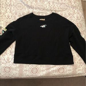 hollister cropped crewneck sweatshirt
